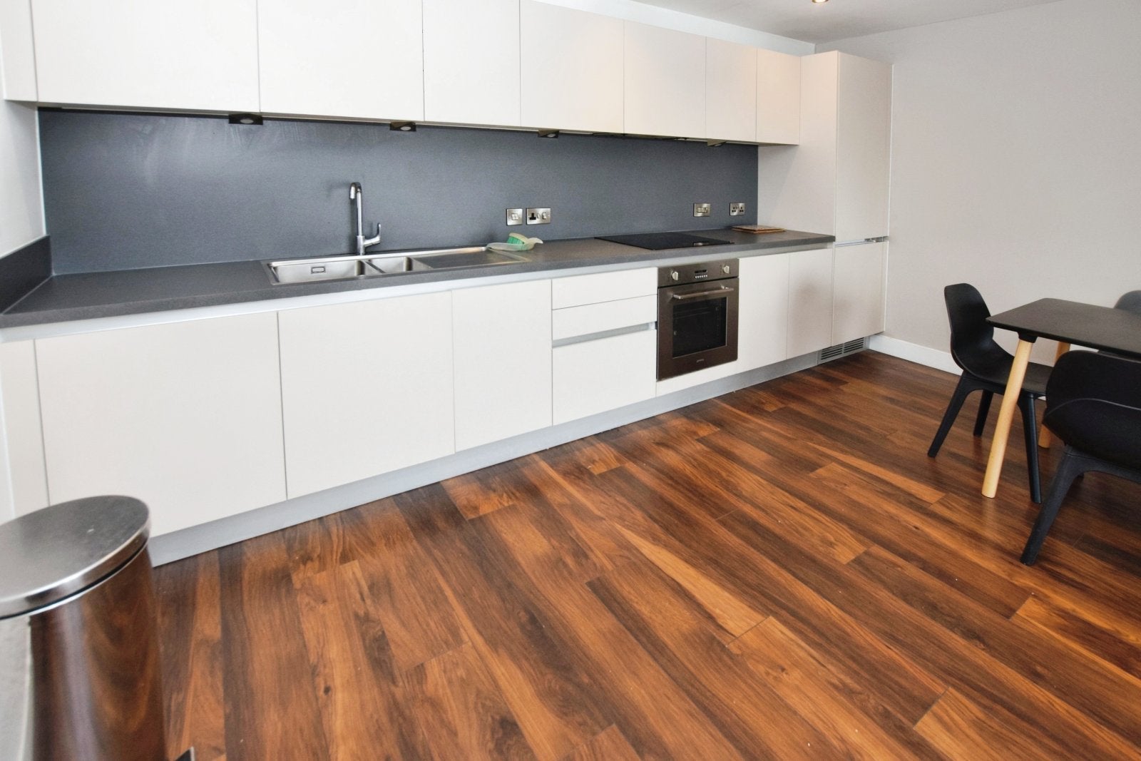 Flat Trinity Way in Salford