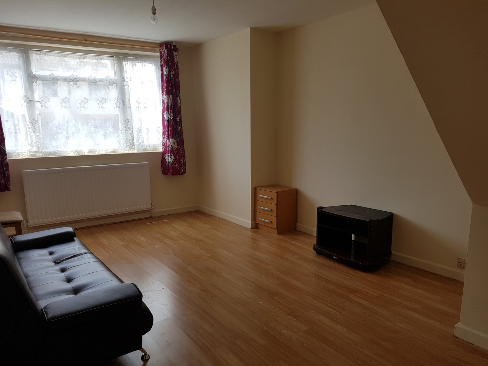 Flat Denbigh Road in Haslemere