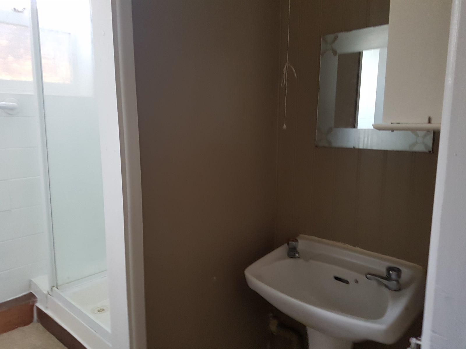 Flat Denbigh Road in Haslemere