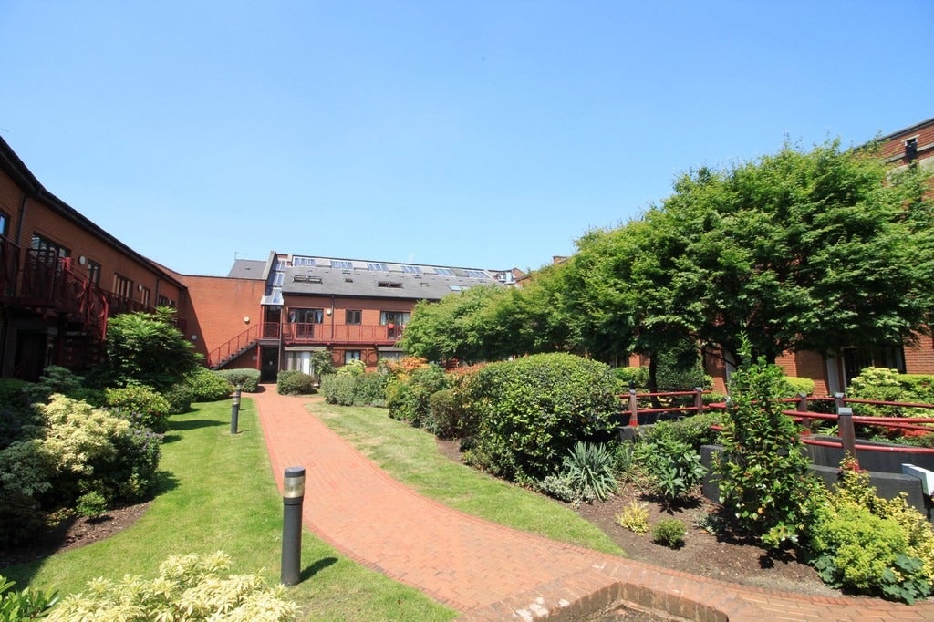 Flat Cox Street in Birmingham