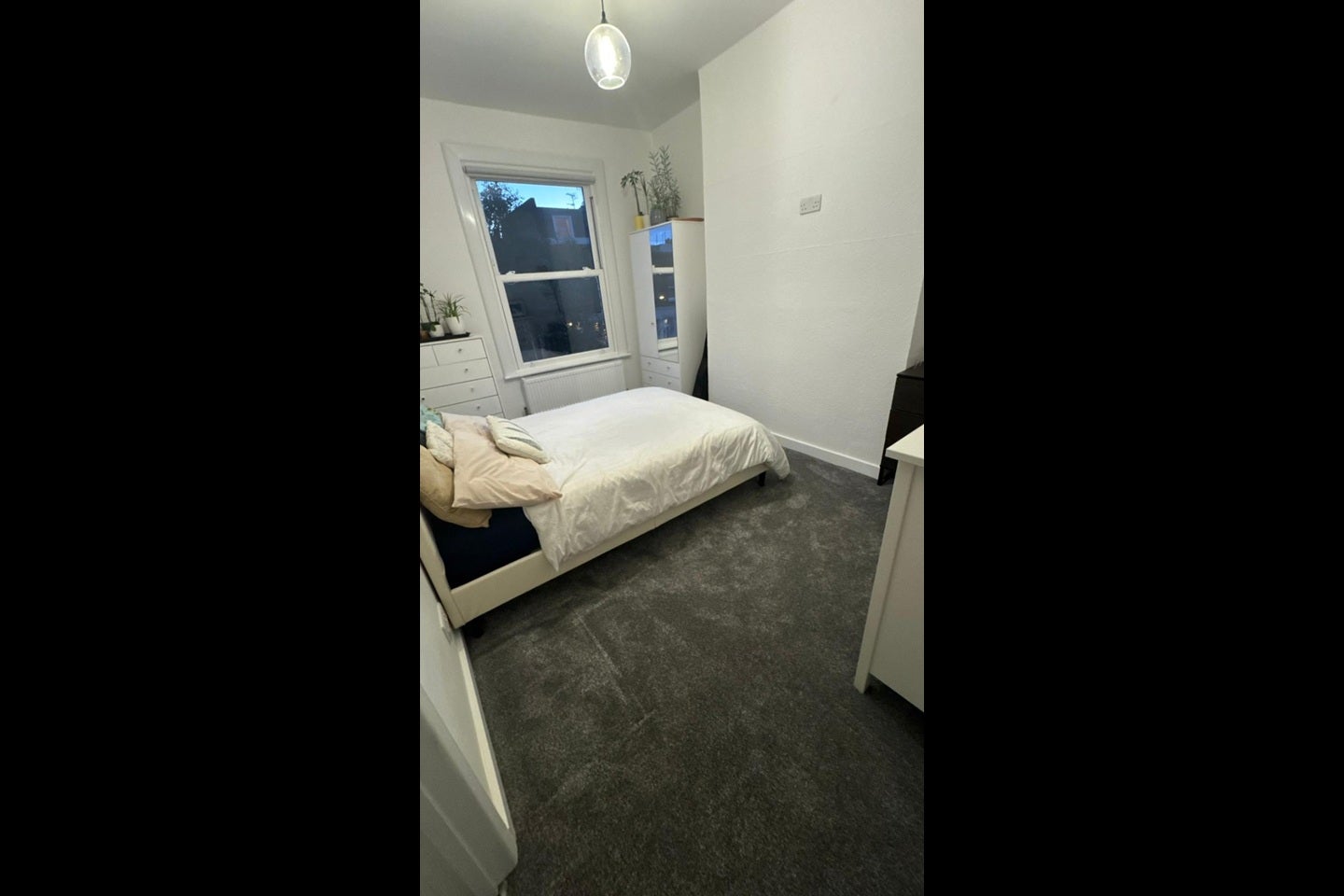 Room Bravington Road in City of Westminster