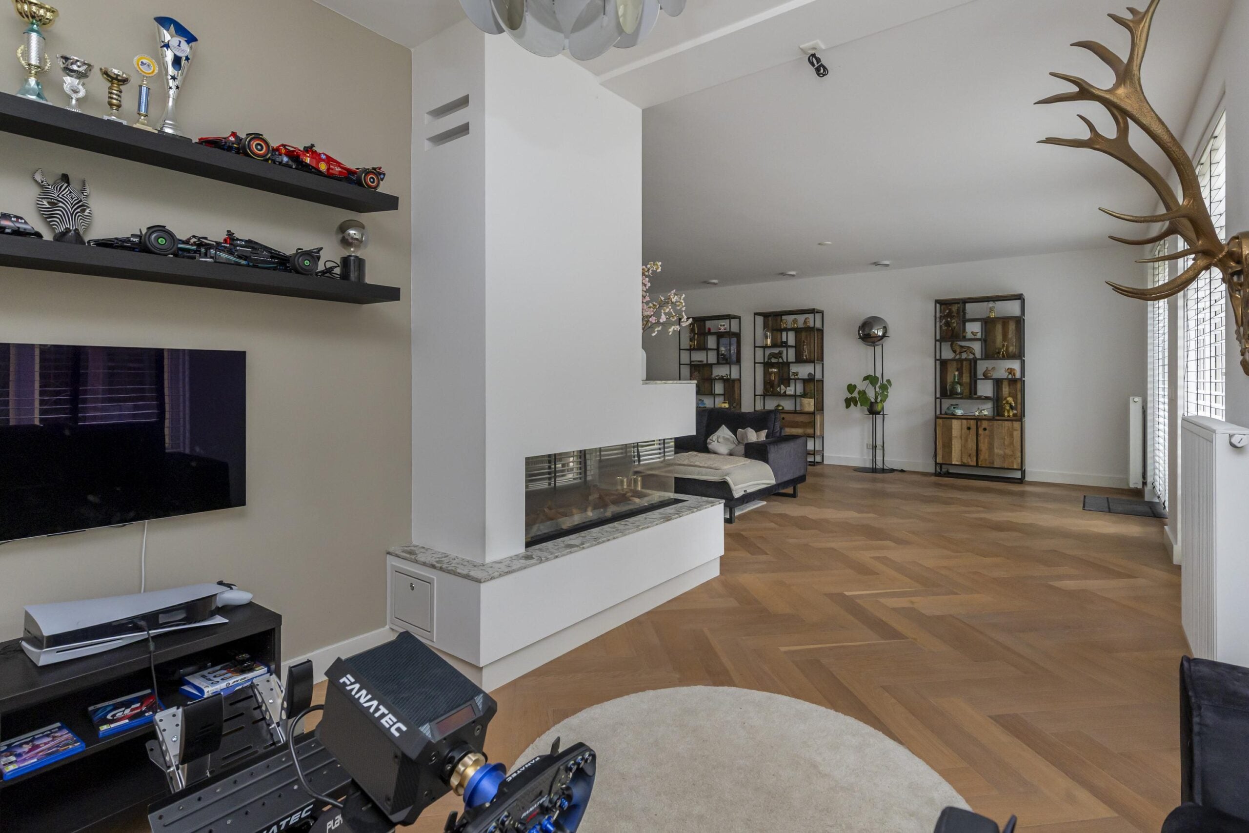 Tussenwoning te koop: Paul van Ostaijenstraat 15, 'S-Gravenhage