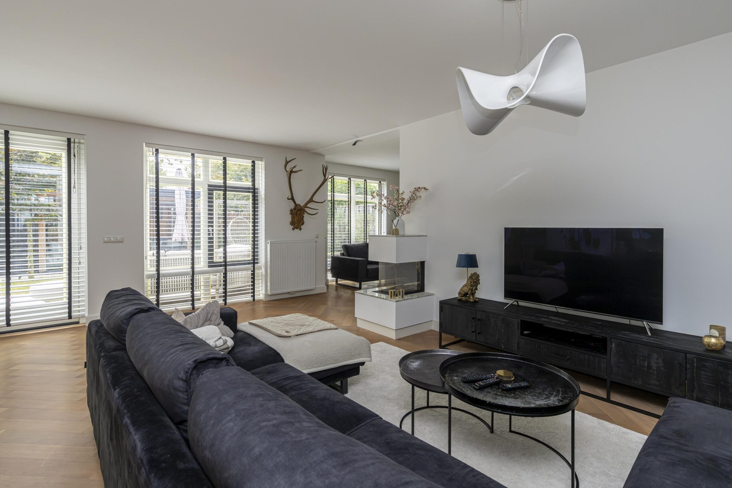Tussenwoning te koop: Paul van Ostaijenstraat 15, 'S-Gravenhage