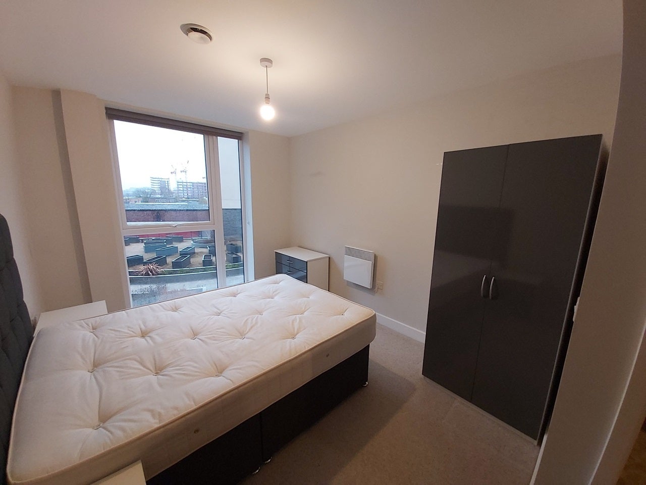 Flat Ordsall Lane in Salford