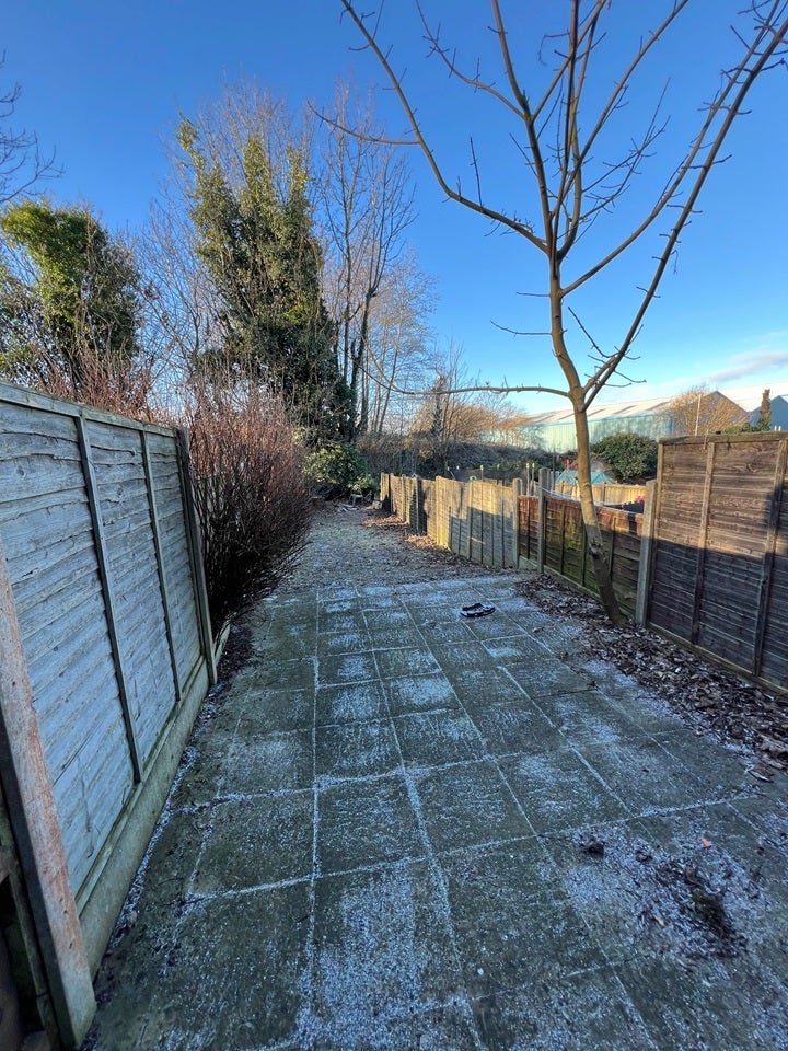 House Long Acres in Willenhall
