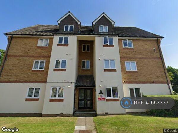Flat Lister Close in Greater London