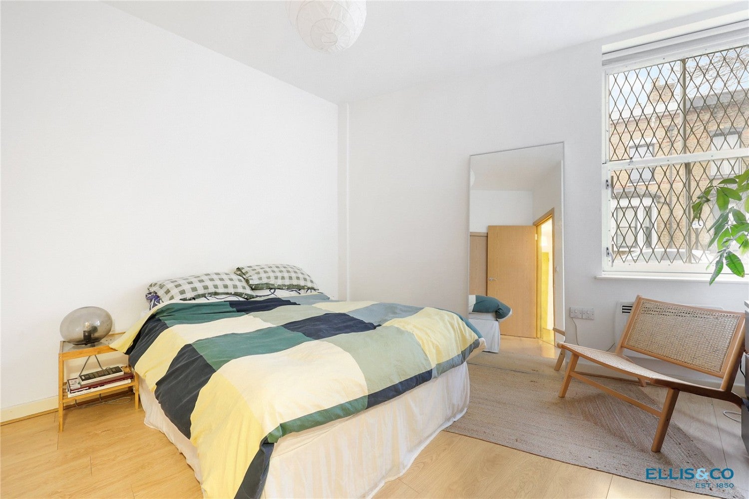 Flat Northwold Road in Greater London