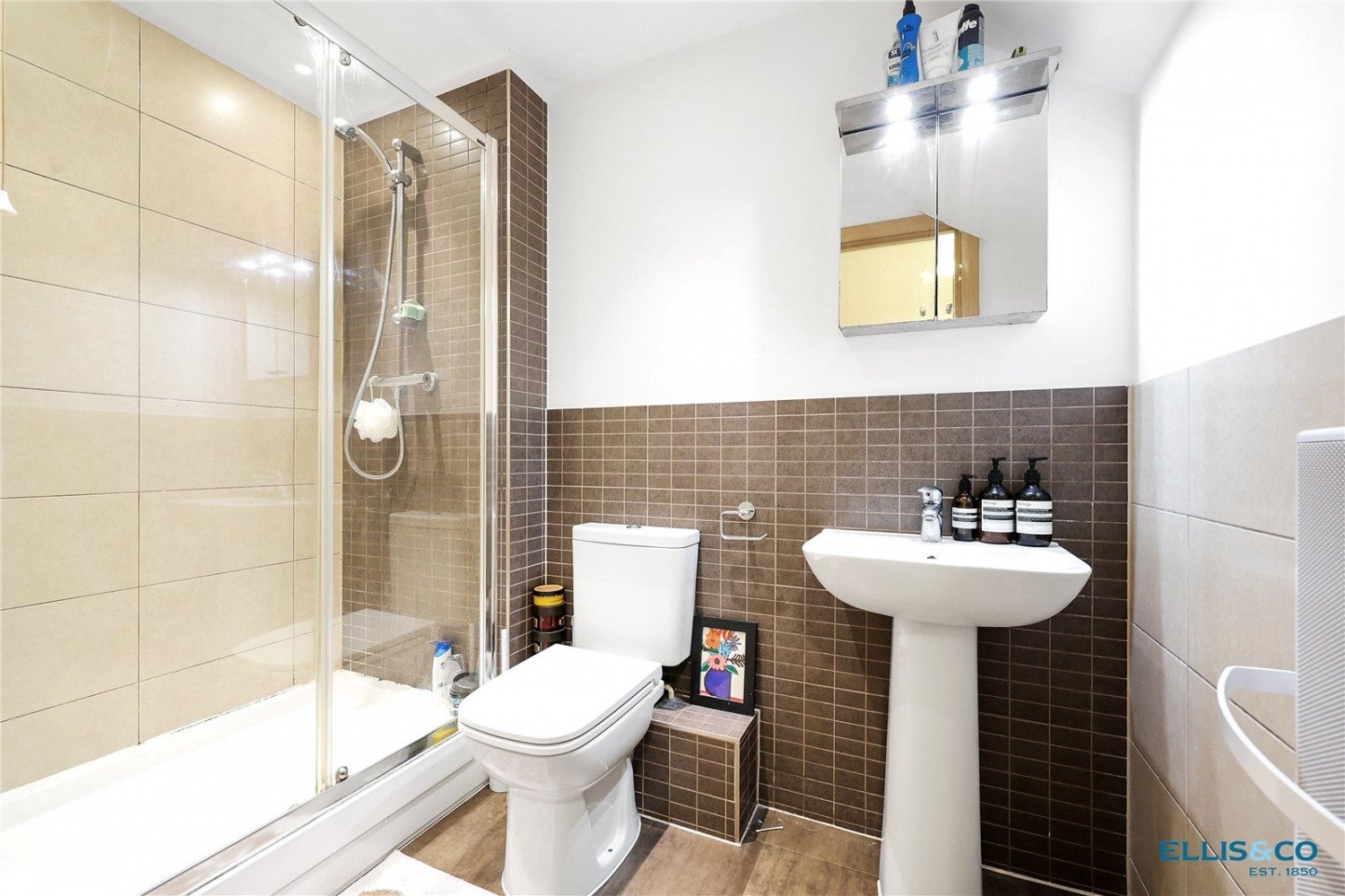 Flat Northwold Road in Greater London