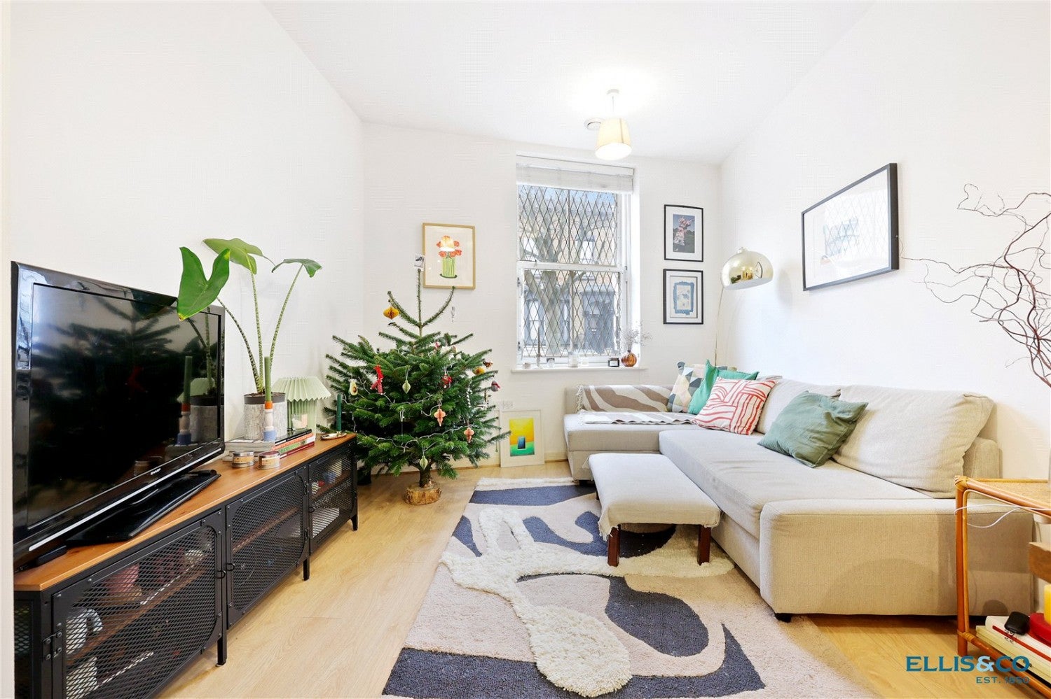 Flat Northwold Road in Greater London
