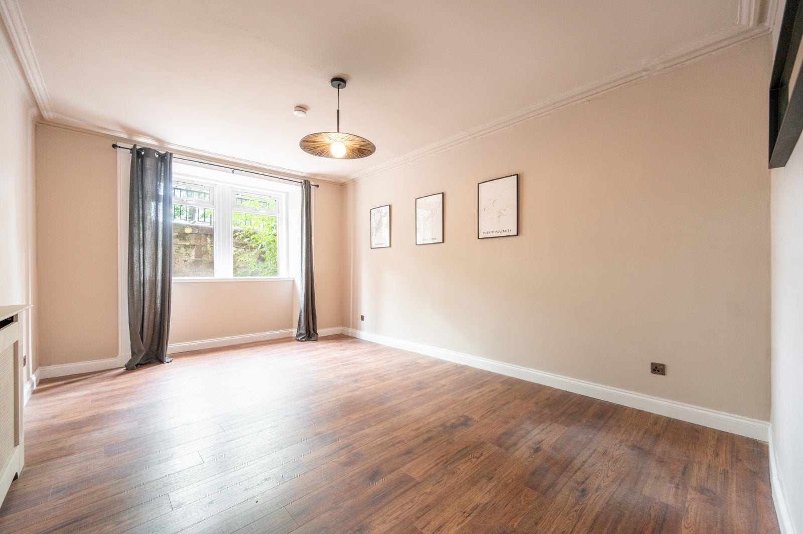 Flat Sauchiehall Street in Glasgow