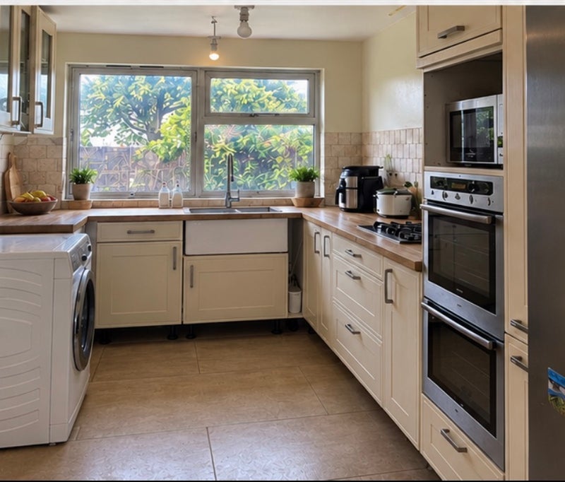 Room Woolwich Road in Greater London