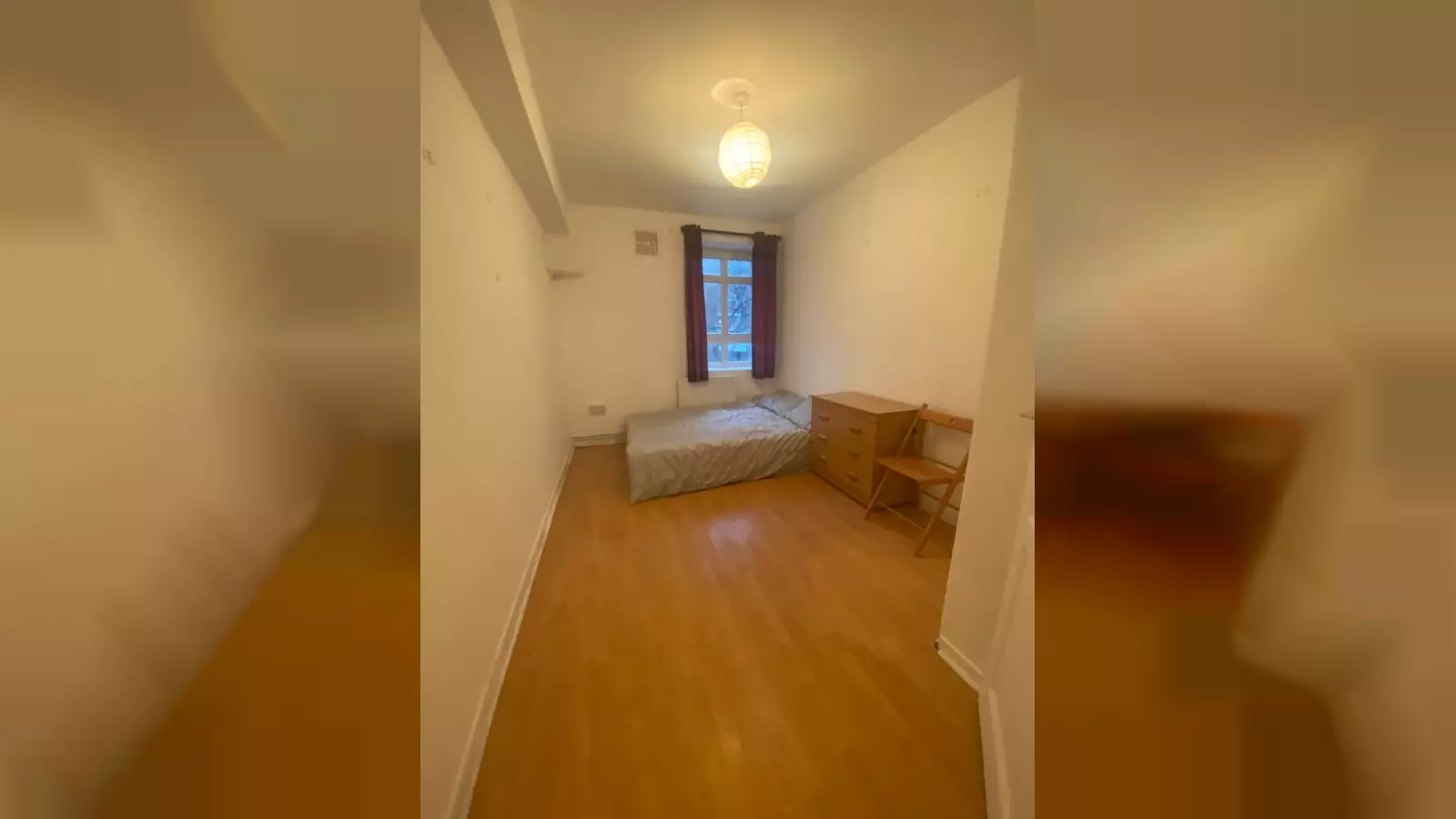 Room Retreat Place in Greater London
