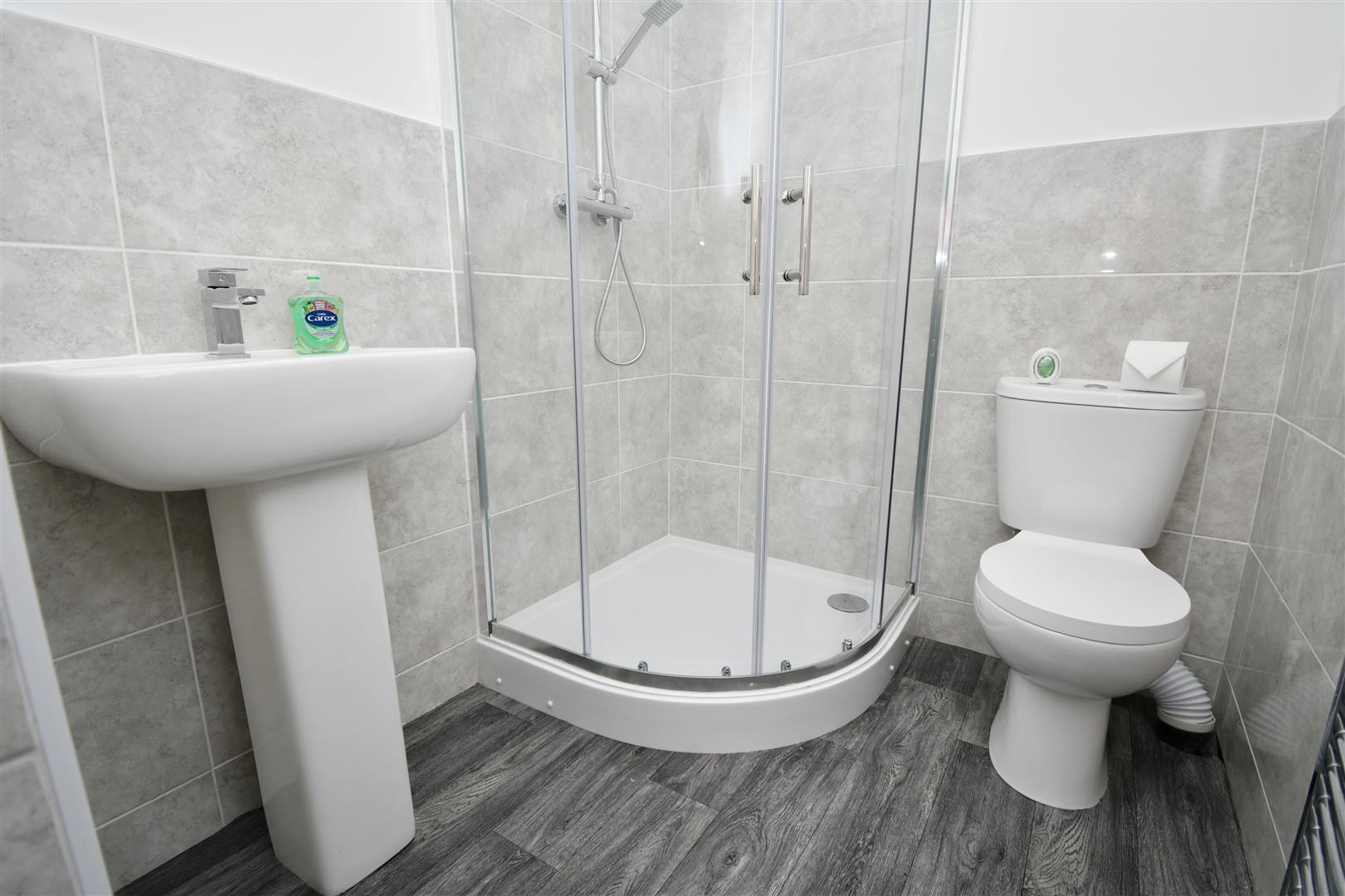 Room Netherby Street in Burnley