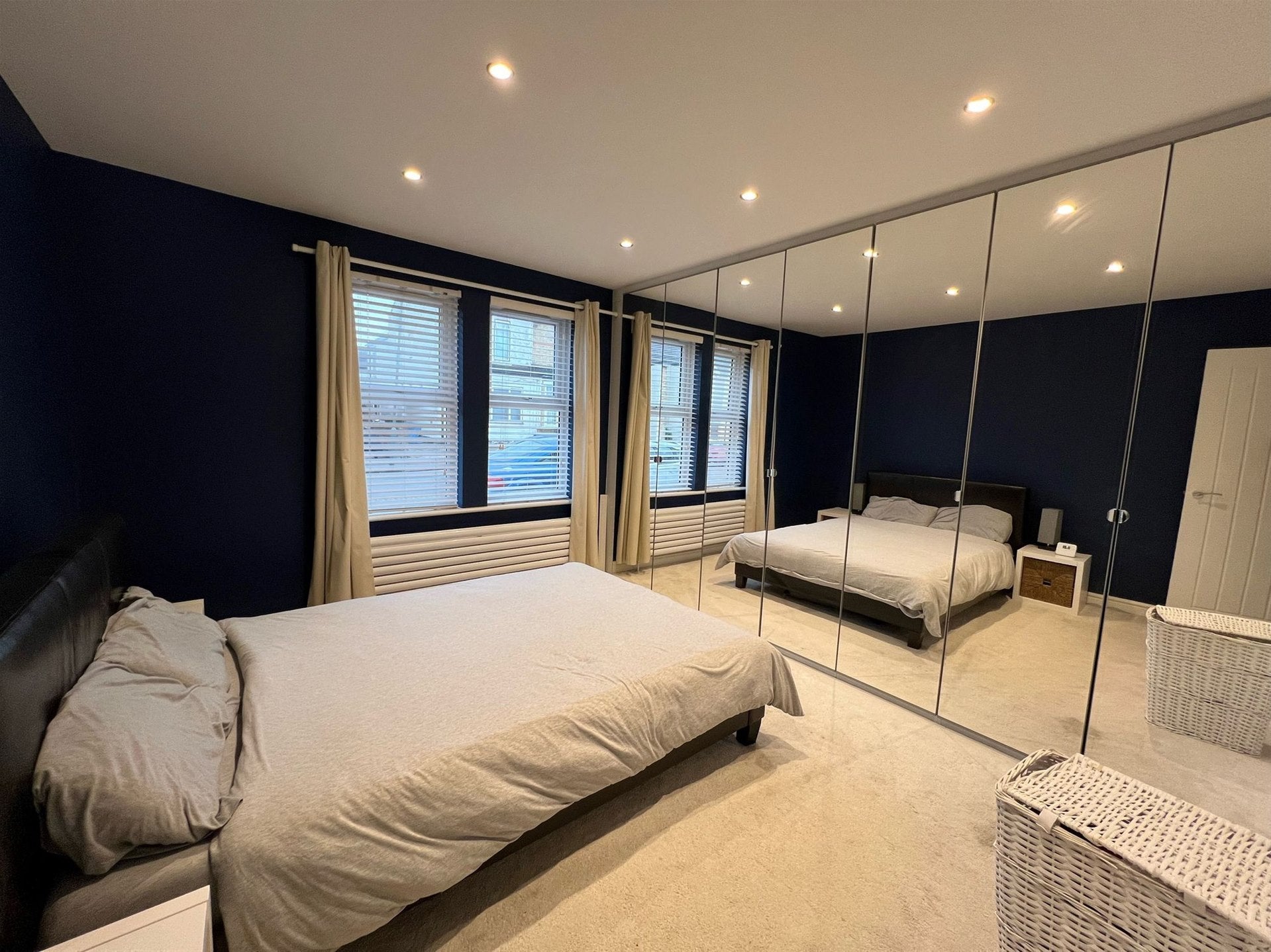 Flat Birkbeck Road in Greater London