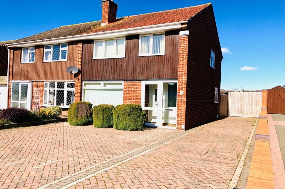 House Thirlmere Road in Nuneaton and Bedworth