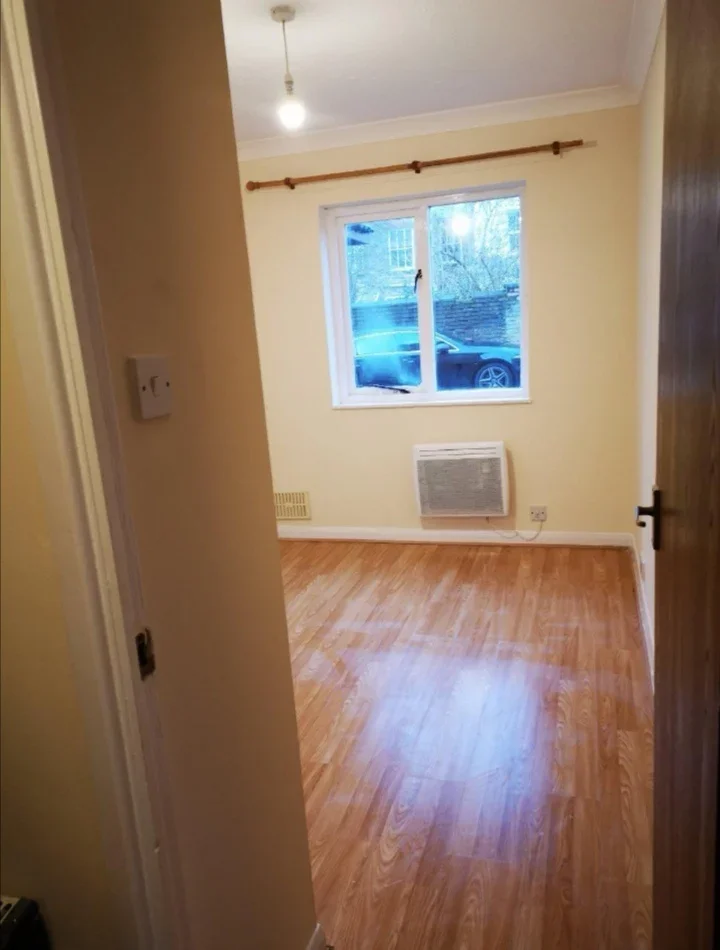 Flat Perrin Place in Chelmsford