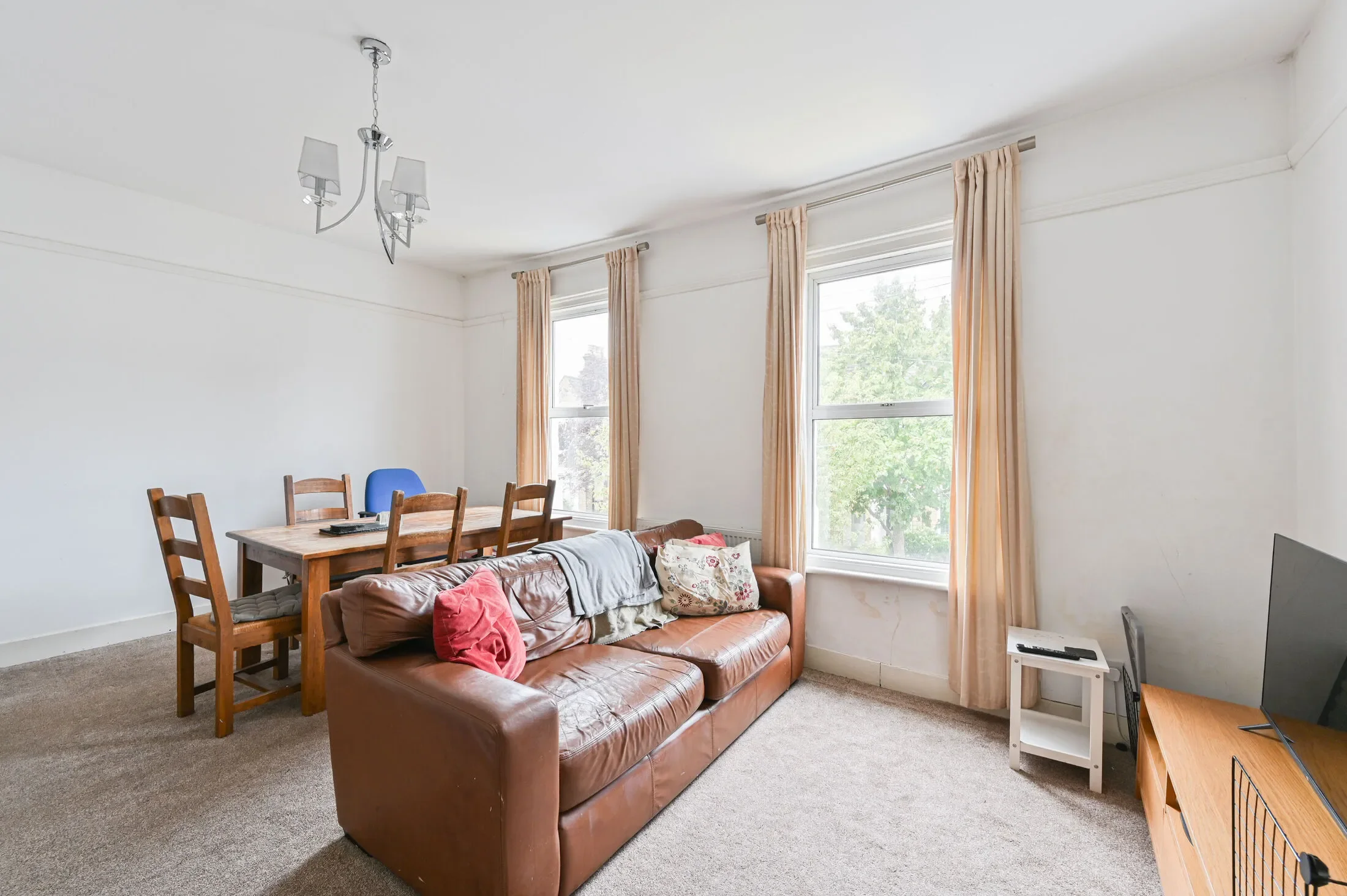 Flat Cavendish Road in Greater London
