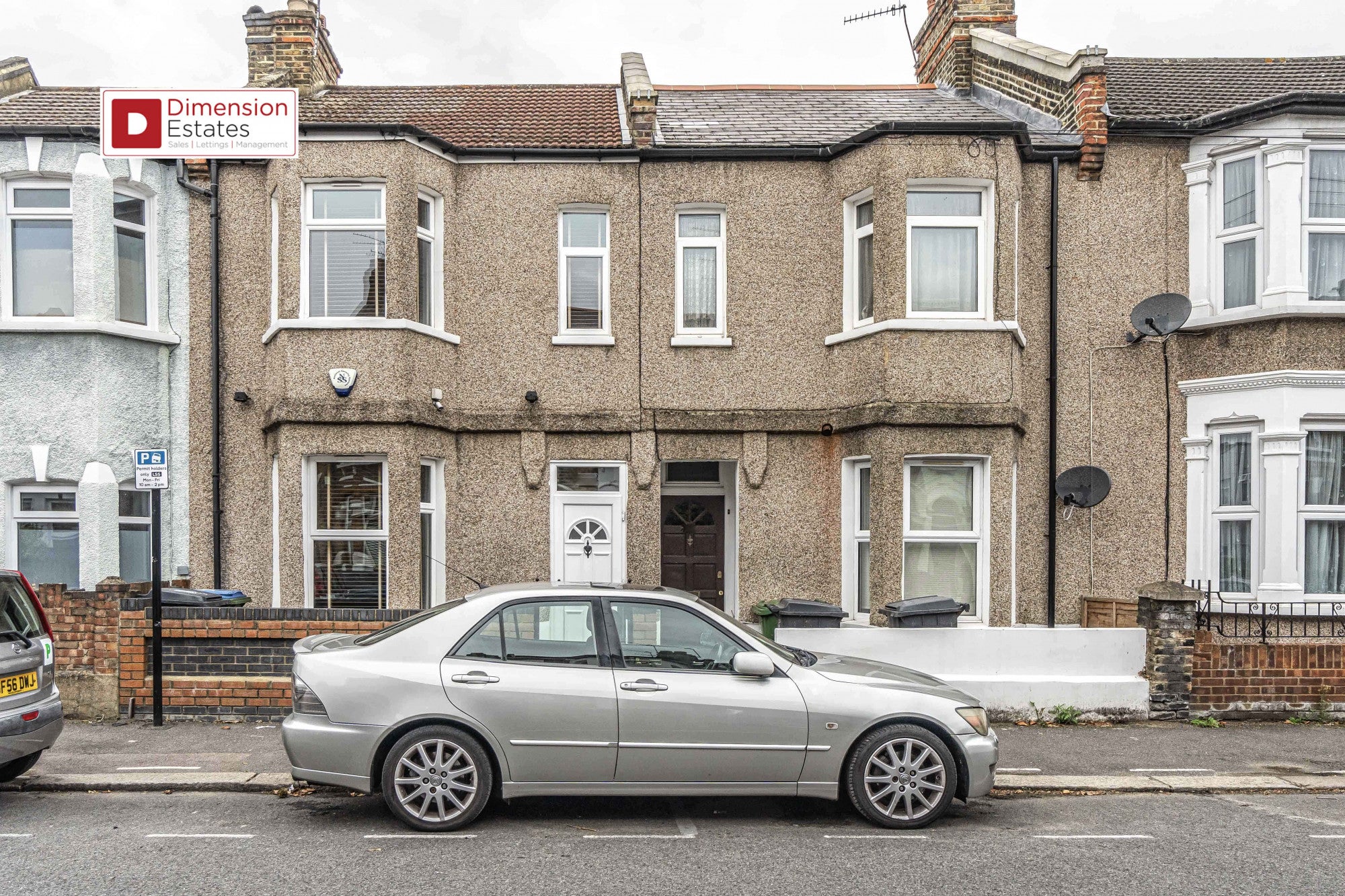 House Montague Road in Greater London