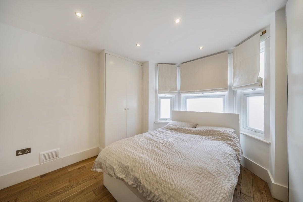 Flat Shirland Road in City of Westminster