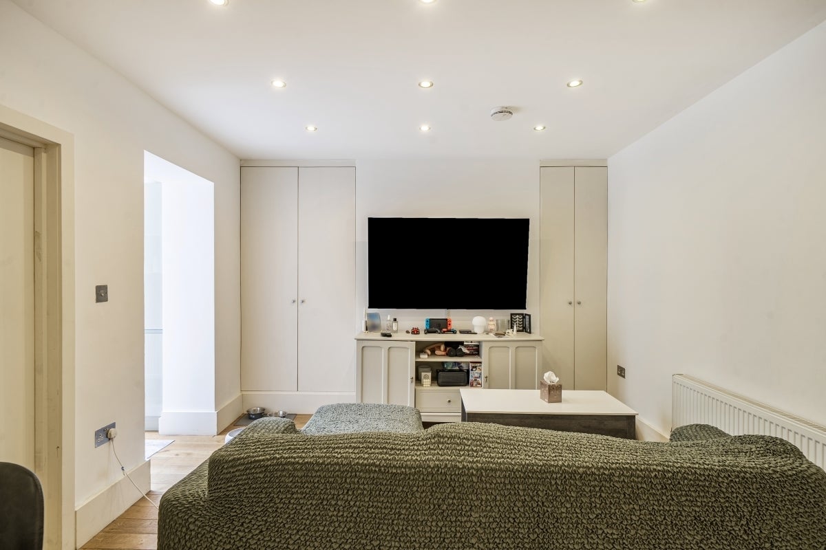 Flat Shirland Road in City of Westminster