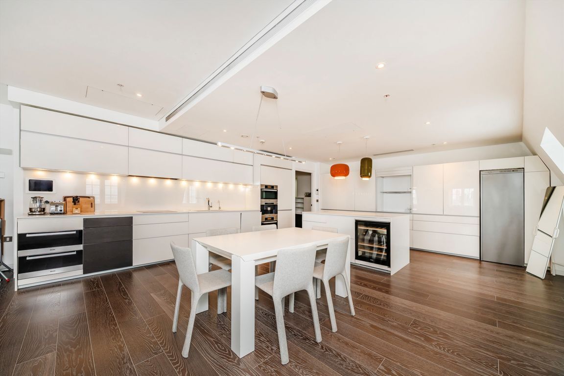 Flat Aldwych in City of Westminster
