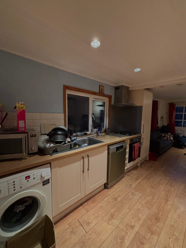Room Kenilworth Road in Greater London