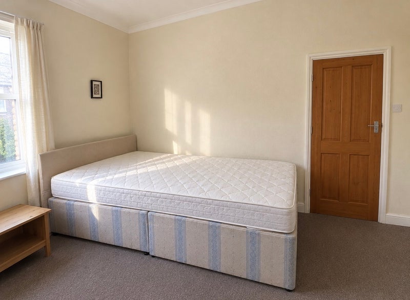 Room Kenilworth Road in Greater London