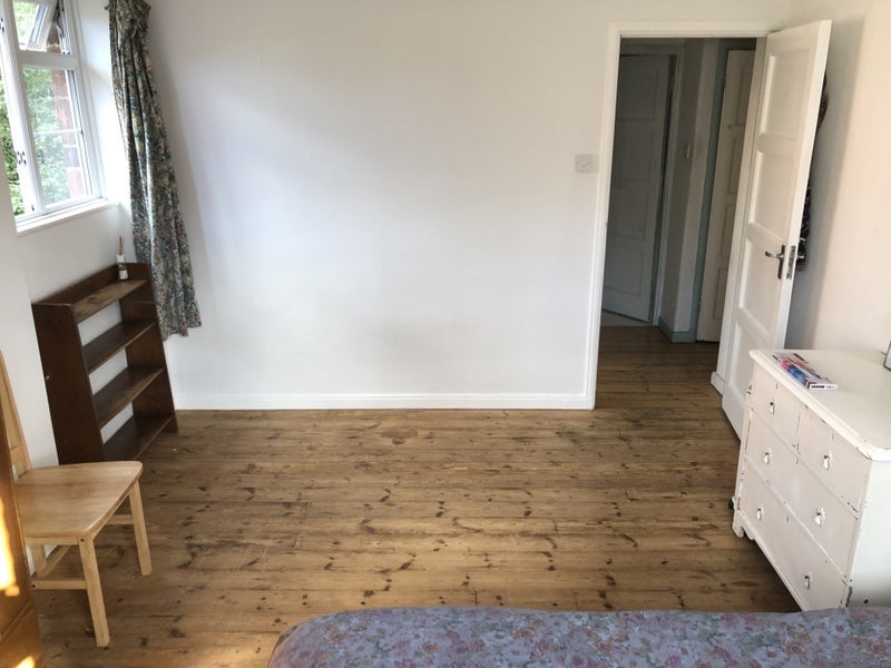 Flat Effra Road in Greater London