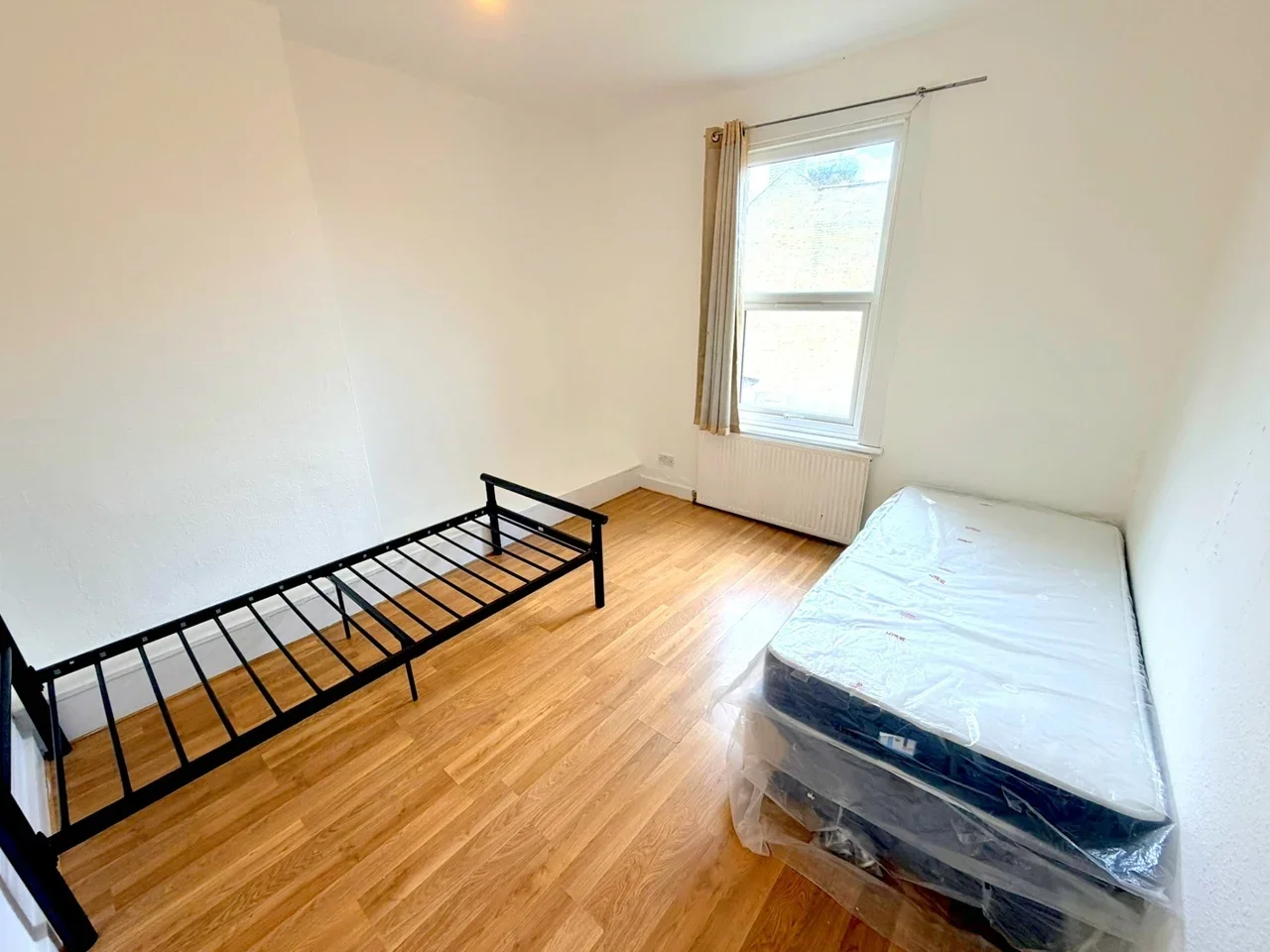 Flat Cart Lodge Mews in Greater London
