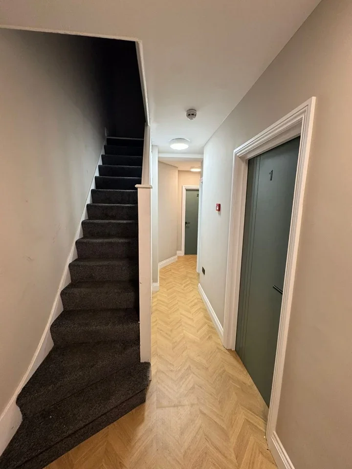 Room Stafford Road in Greater London