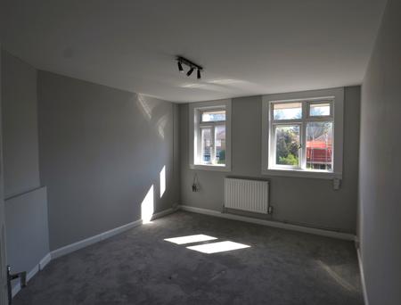 Flat Haselbury Road in Greater London