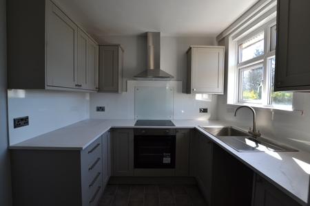 Flat Haselbury Road in Greater London