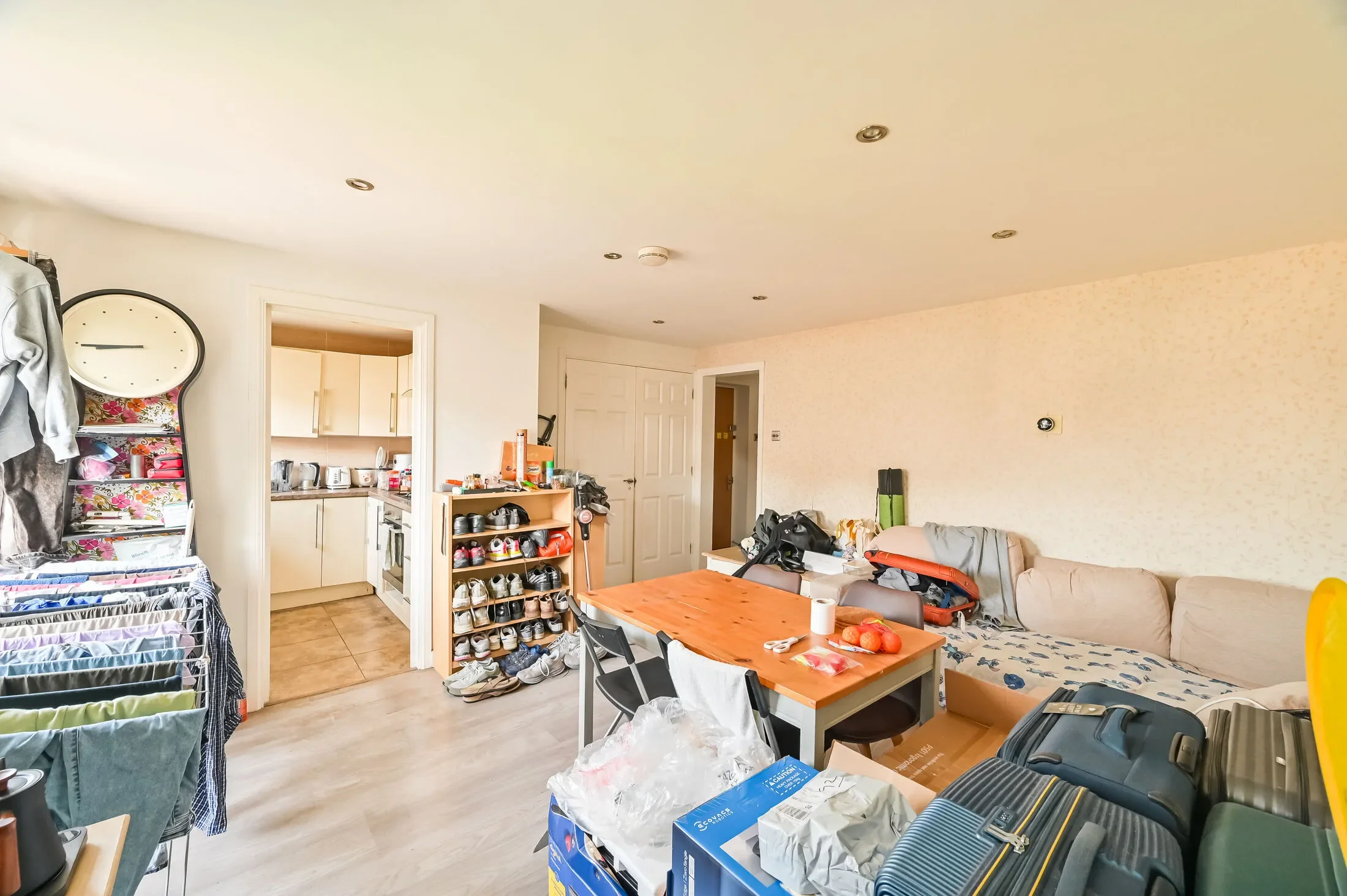 Flat Wesley Avenue in Greater London