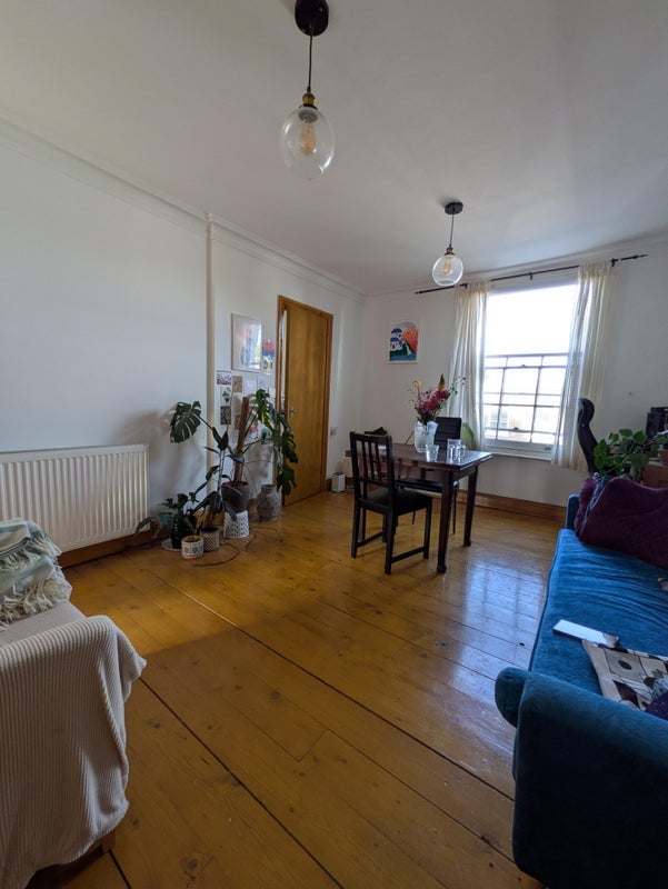 Flat Arlington Road in Greater London