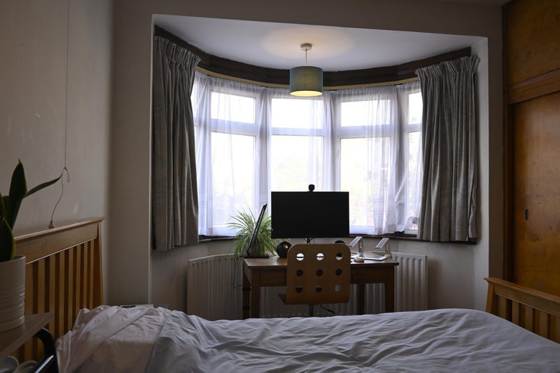 Room Quemerford Road in Greater London