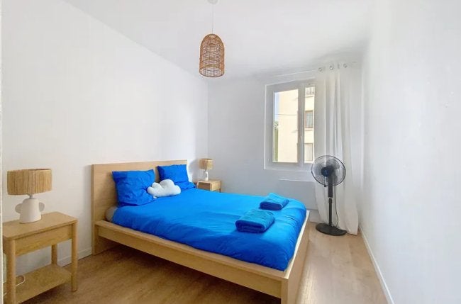 Flat Avenue des Lierres in Avignon