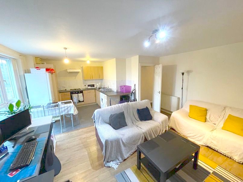 Flat Bramwell Court in Sheffield
