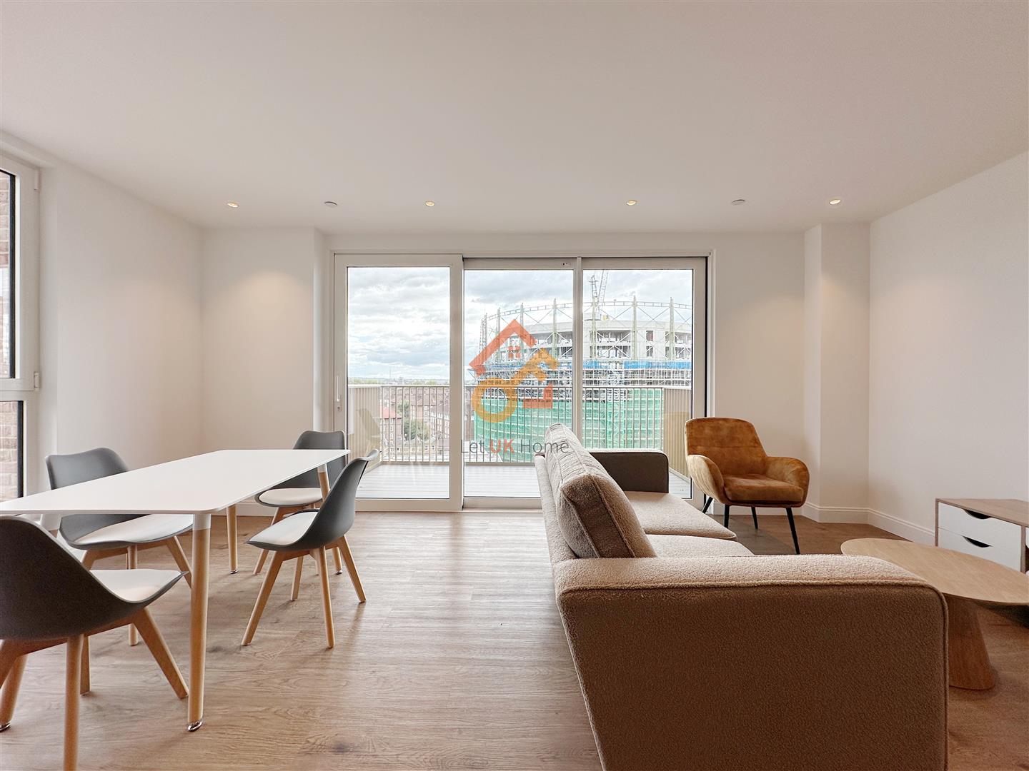 Flat Gasholder Place in Greater London