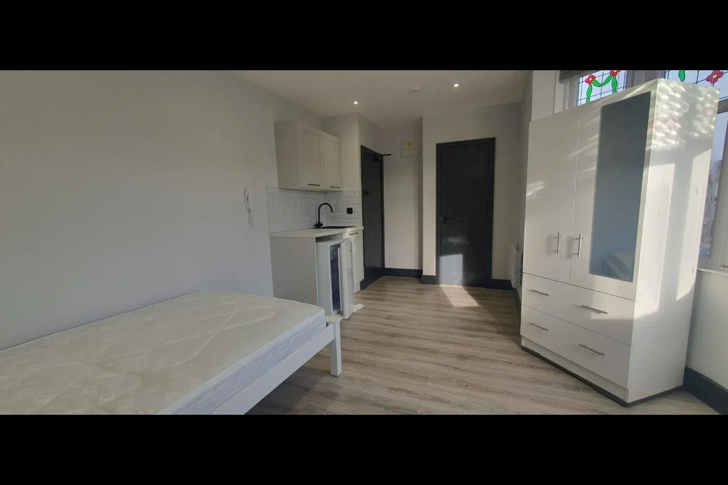 Flat Daneby Road in Greater London