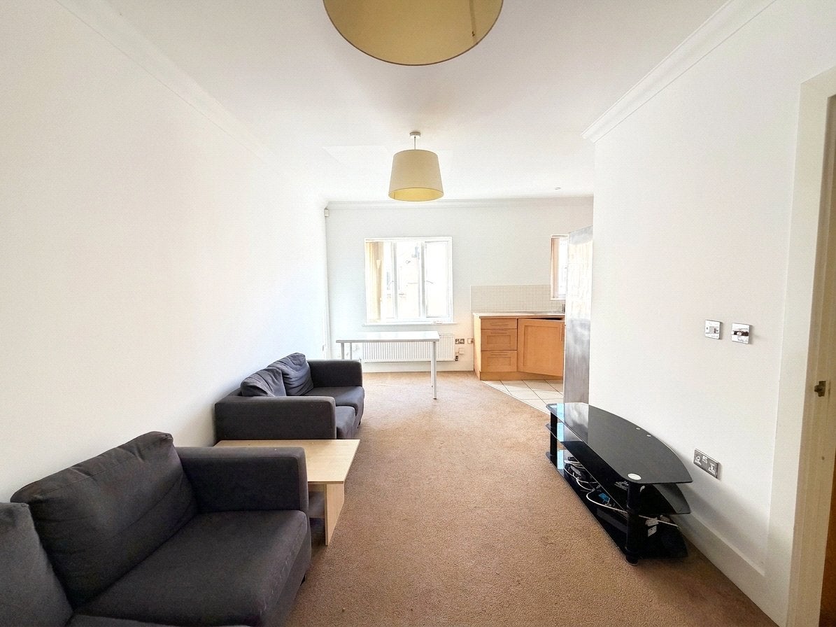 Flat Jekyll Close in Bristol