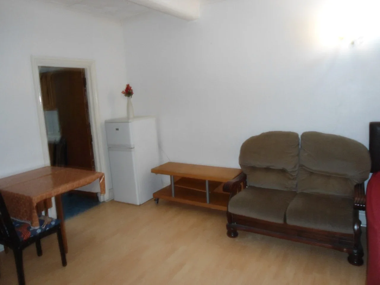Flat Denbigh Road in Greater London