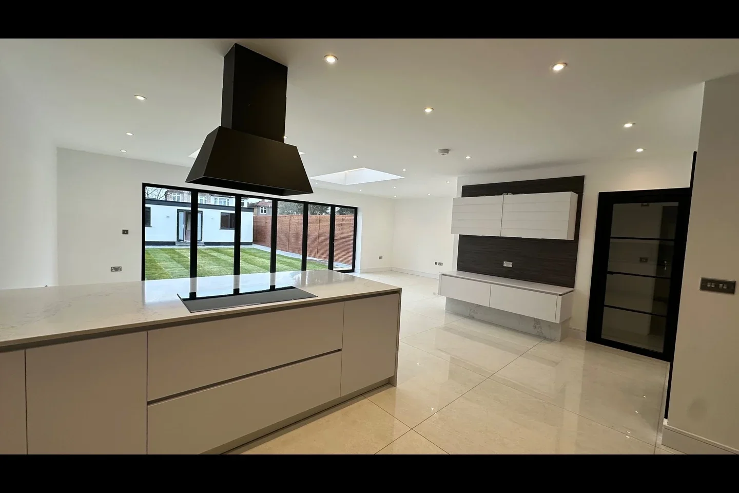 House Tolworth Rise North in Greater London