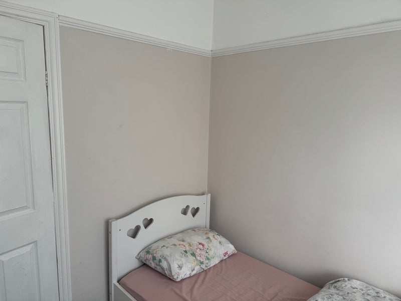 Room Dales Park Drive in Salford