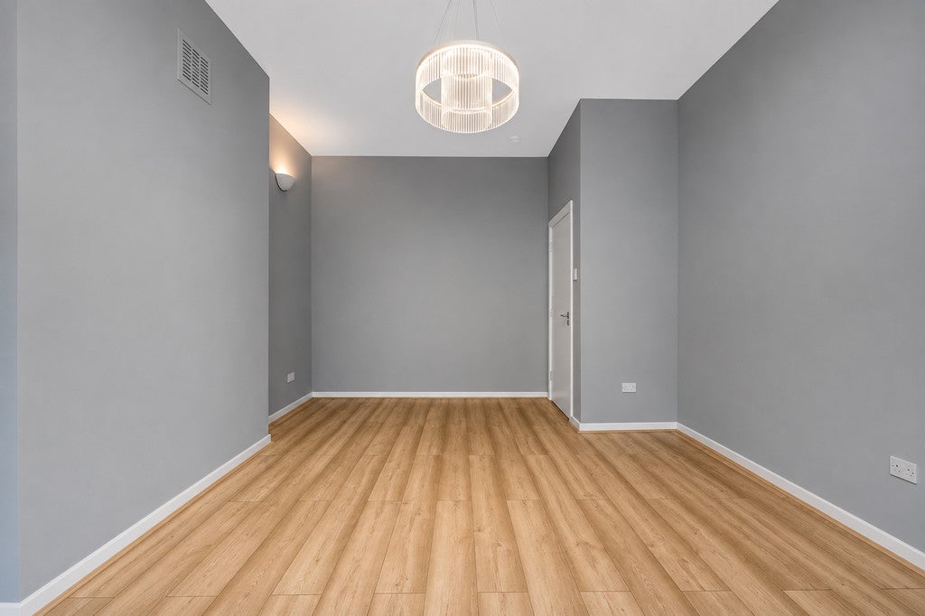 Flat Iverson Road in Greater London