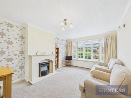 House Estill Close in Cayton