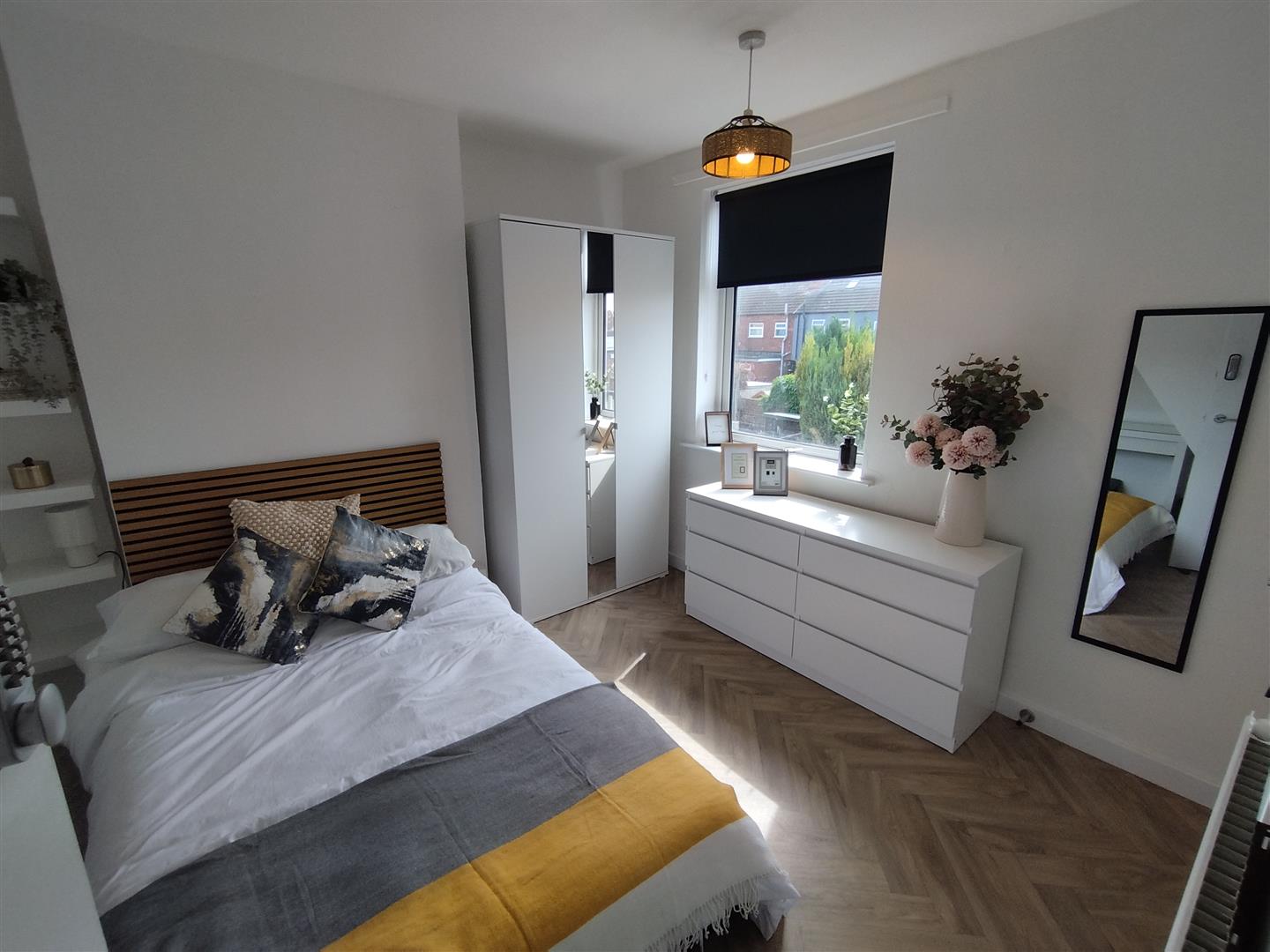Room Priestsic Road in Ashfield