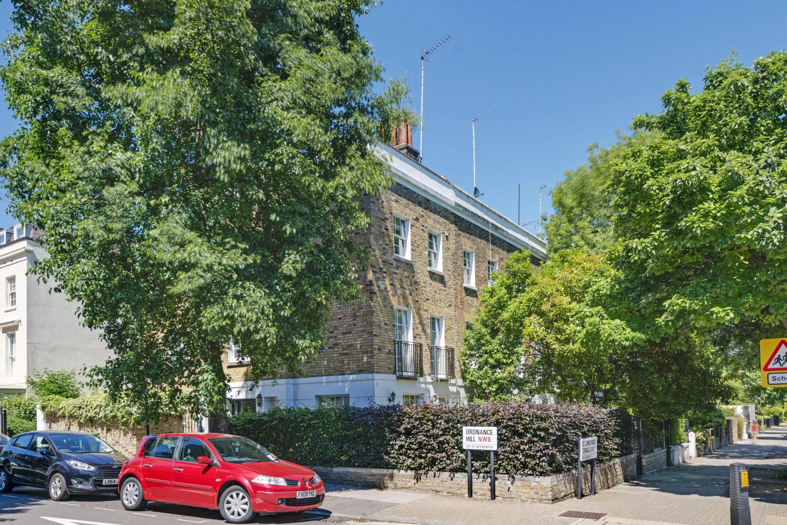 House St John's Wood Terrace in City of Westminster