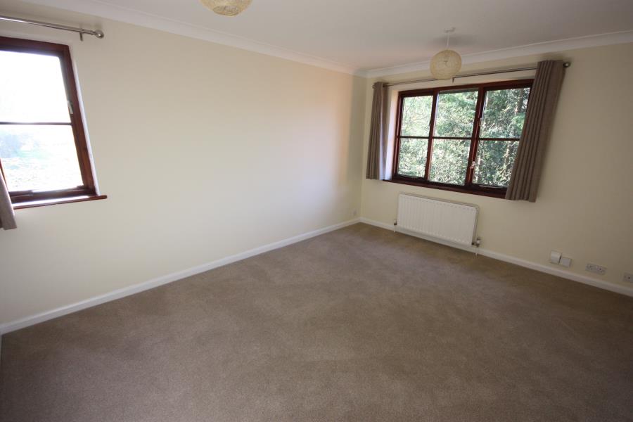 Flat Highclere in Guildford