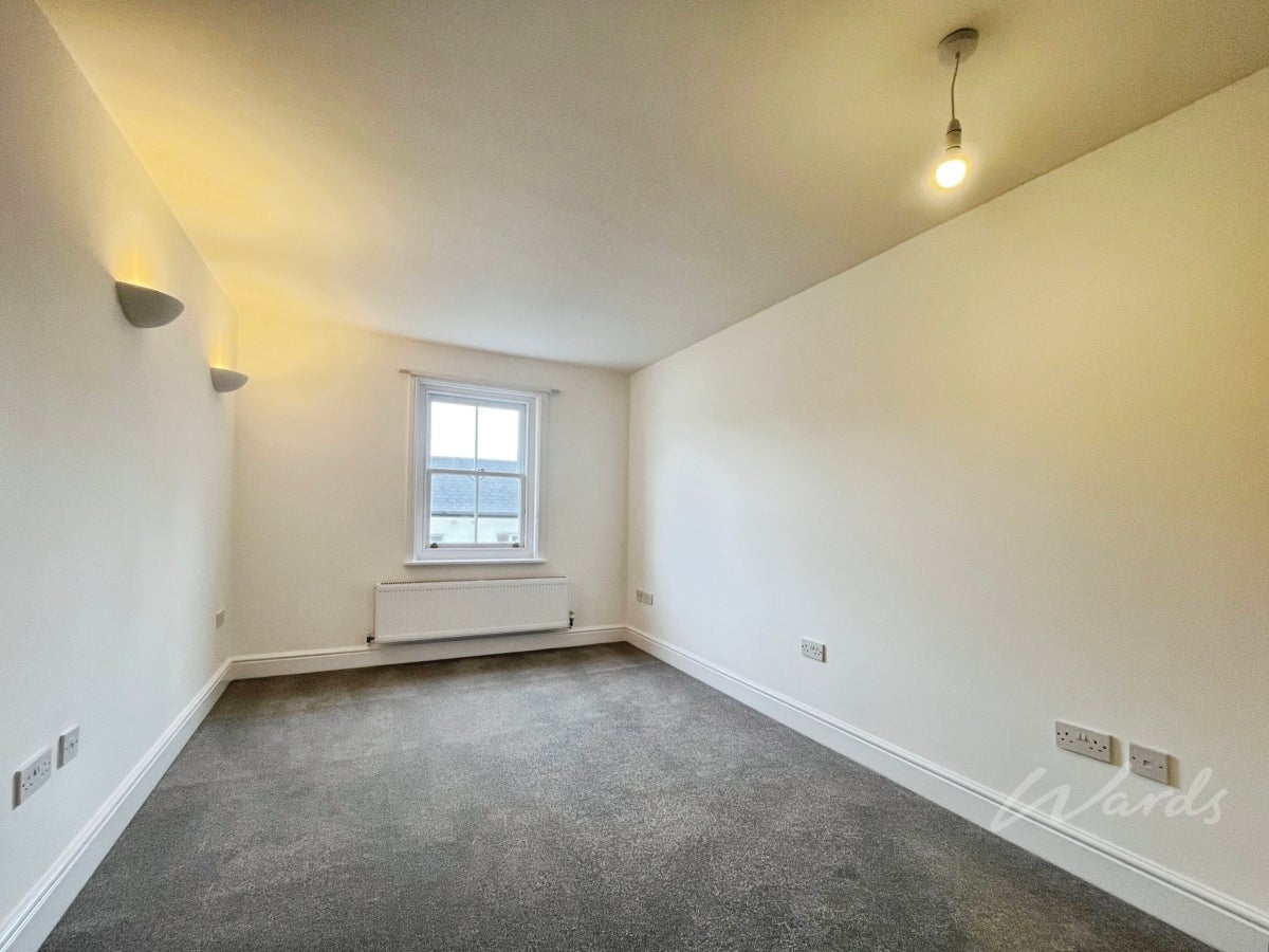 Flat Wacher Court in Canterbury