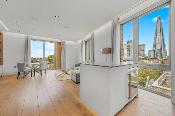 Flat Fair Street in Greater London